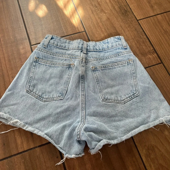 DISSH denim light wash shorts size 6 - Picture 4 of 4